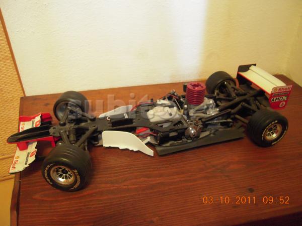 ferrari radiocomandata a scoppio