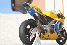 moto-rc211-v-camel-biaggi-2004-img_2829.jpg
Visite: 2
Dimensione:  63.8 KB
ID: 24540