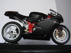 moto-mv-agusta-f4-5.jpg
Visite: 0
Dimensione:  104.0 KB
ID: 25041