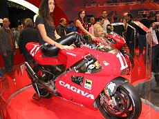 moto-cagiva-v594-protar-scala-1-9-eicma0536rf.jpg
Visite: 32
Dimensione:  85.7 KB
ID: 31414