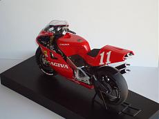 moto-cagiva-v594-protar-scala-1-9-dsc05916.jpg
Visite: 7
Dimensione:  74.6 KB
ID: 32799
