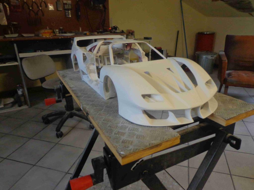 344855d1575457895-ferrari-f40-pocher-1-8