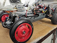 Tamiya DT-03, forse T-resizer_16726843584209.jpg