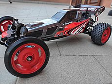 Tamiya DT-03, forse T-resizer_16786487646415.jpg