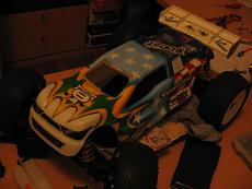 truggy elettrico 1:8!!!-img_2260.jpg