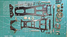 Tamiya Porsche 956 modello 58042-20230422_134657.jpg