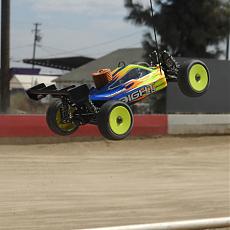 team losi 8 2.0-losa0804-gal21.jpg