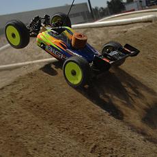 team losi 8 2.0-losa0804-gal27.jpg