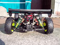 LOSI 8IGHT Dan Catth-100_1656.jpg
