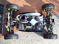 LOSI 8IGHT Dan Catth-100_1657.jpg