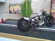 bobber Slash Kustom Garage-20130826_183018.jpg