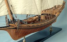 1� restauro di un vecchio Indiscret-requin-b.frolich.jpg