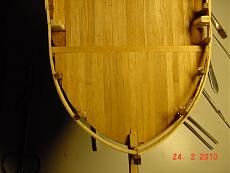 DOLPHIN 1750 - Corel-castello-di-prua-e-scalmotti-prima-versione-sbagliata.jpg