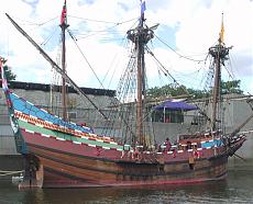 Mayflower (kit artesania latina)-halfmoon-1.jpg