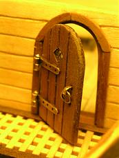 Golden Hind 2-porte-8.jpg