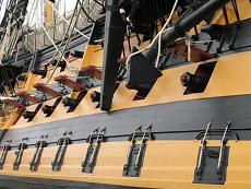 Colori HMS Victory-dritta-ancore-dettagli.jpg