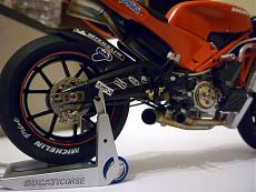 Booch's gallery-ducatigp4_8_resize.jpg