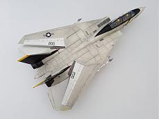 Zaphod's Gallery-tamiya_f-14a_jolly-rogers_01.jpg