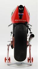 Waltercalz Gallery (Moto)-rear.jpg