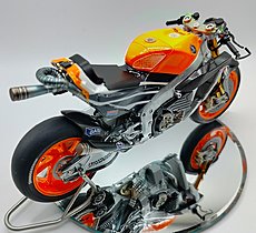 Waltercalz Gallery (Moto)-honda-rc213v-rep-naked-right.jpg