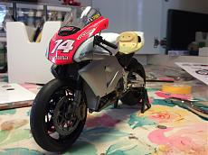 Honda RC211V 2002 modello Rossi transkit Kato-img_0043.jpg