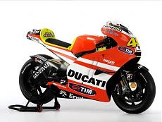 [ot] moto ducati desmosedici 2011-big_gp11_05.jpg