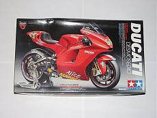 [MOTO] Tamiya Ducati Desmosedici GP4 2004 scala 1/12-img_7134.jpg