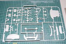 [AUTO 1/24] Peugeot 207 S2000 BelKits-207_sprue_01.jpg