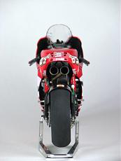 [MOTO] Ducati Desmosedici GP4 2004 Capirossi scala 1/12-img_7730.jpg