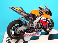 [Moto] Honda rc211v Repsol 2002-imageuploadedbytapatalk1365341219.370778.jpg