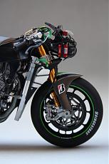 Kawasaki Ninja XZRR 2006 Tamiya 1/12 by Gennaro Zappa-9n9b.jpg