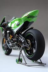 Kawasaki Ninja XZRR 2006 Tamiya 1/12 by Gennaro Zappa-bz5b.jpg