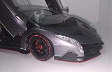 Lamborghini Veneno 1/24 Fujimi-veneno-front-right.jpg