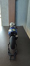 (MOTO) Yamaha M1 2004 Tamiya + tk Top Studio+casco KS-yamaha-m1-2004-9.jpg