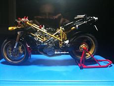 [MOTO] Ducati 916 Tamiya 1:12-img_0049.jpg