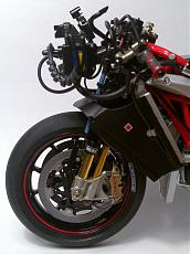[MOTO] Ducati Desmosedici GP4 - Fotoincisa - Detail-Up...-12.jpg
