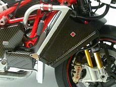 [MOTO] Ducati Desmosedici GP4 - Fotoincisa - Detail-Up...-13.jpg