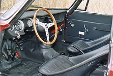 Alfa Romeo Giulia GTA-2c.jpg