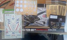 [moto] yamaha m1 09 fiat-estoril-monster-ben spies-20120720_160004.jpg