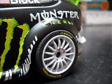 (Auto scala 1/24) FORD FOCUS 2010 Ken Block-dscn0013.jpg