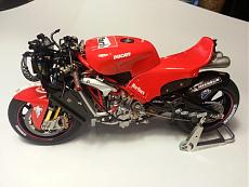 [MOTO] Ducati Desmosedici GP4 - Fotoincisa - Detail-Up...-1.jpg