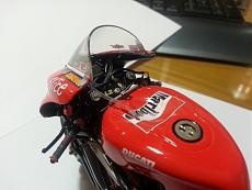 [MOTO] Ducati Desmosedici GP4 - Fotoincisa - Detail-Up...-7.jpg