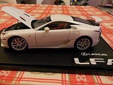 Tamiya LEXUS LFA 1/24 white-dscn1398.jpg