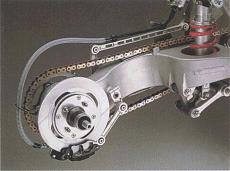 [Moto] tandem di Honda RC30-brochure-rc30-swingarm.jpg