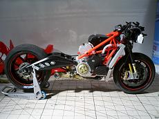 [MOTO] WIP Ducati desmosedici-10.jpg