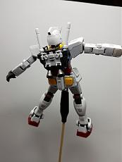 [Gunpla] Gundam RX-78-2 - Bandai - 1:144-gundam-rx-78-2_007.jpg