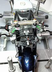 [MOTO] Repsol Honda rc211v  '06 + topstudio detail-work-cable-4.jpg