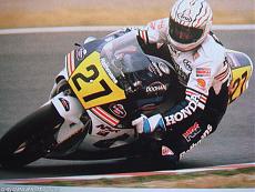 [Moto] Honda nsr500 Rothmans 1989 1/12-1989-michael-doohan-honda-nsr500-1.jpg