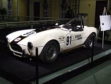 Shelby Cobra Laguna Seca-1280px-shelby_ac_cobra_427-2c_ollie_the_dragon.jpg