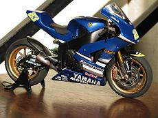 [MOTO]R1 special-20_rid.jpg